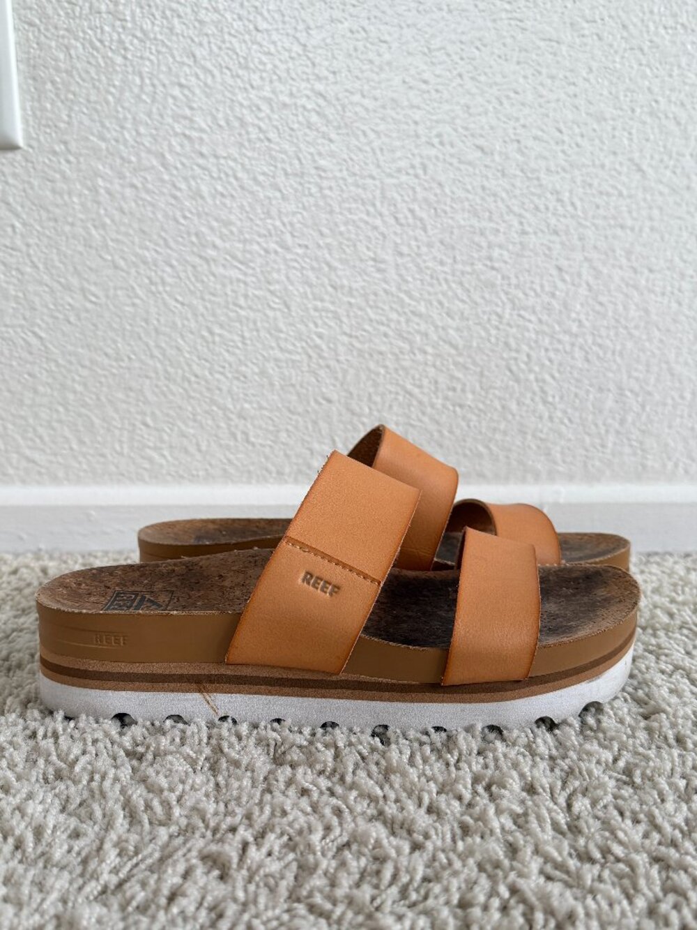 Reef Cushion Vista Hi Platform Slip On Sandals Size 7